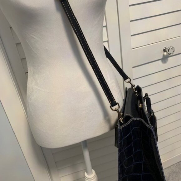 Dooney & Bourke VINTAGE Navy Croc Embossed Leather Satchel with Wristlet - Picture 5 of 5